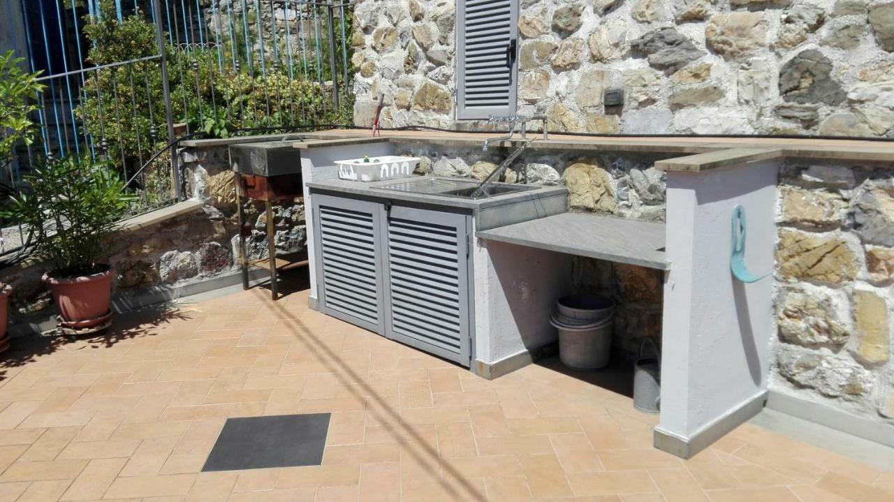 Charme E Relax Apartment Levanto Exterior photo